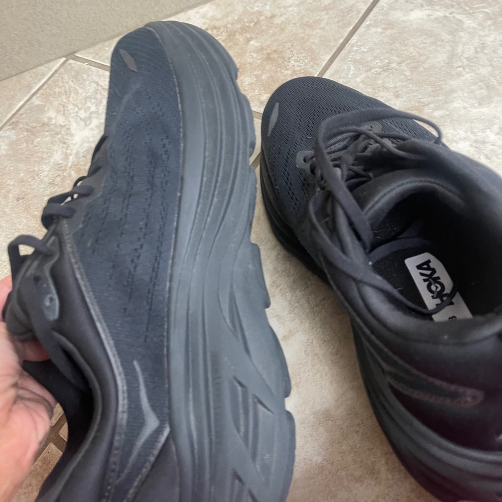 Hoka one one Bondi 8 Wide Mens 10.5 2E Triple Black Running Shoes athletic  euc - Picture 10 of 10